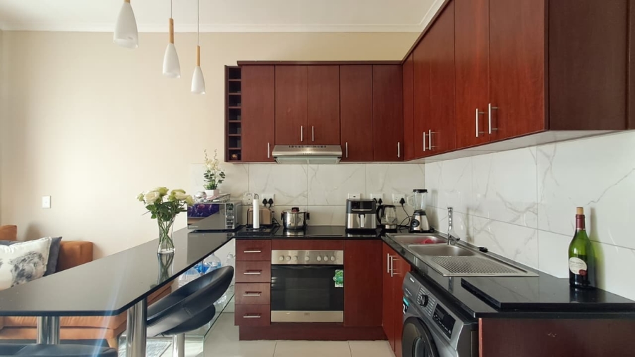 To Let 2 Bedroom Property for Rent in Buh Rein Estate Western Cape
